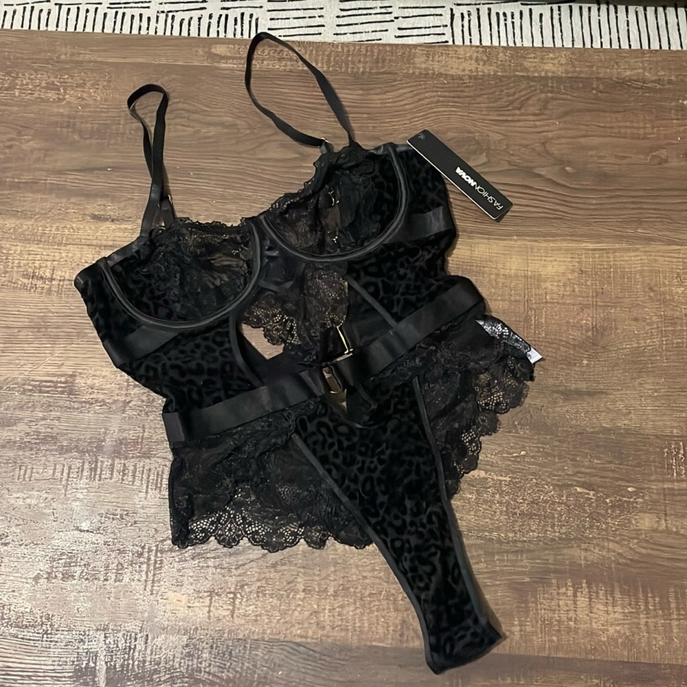 NWT Lace Teddy Body Suit